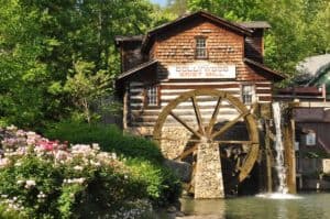 Pigeon Forge attractions at Dollywood.