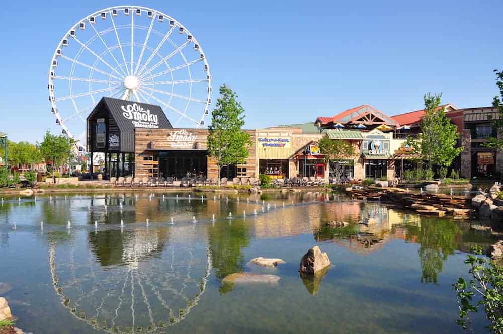 island in pigeon forge
