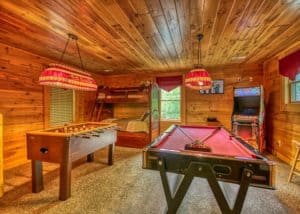 game room in a Pigeon Forge cabin 